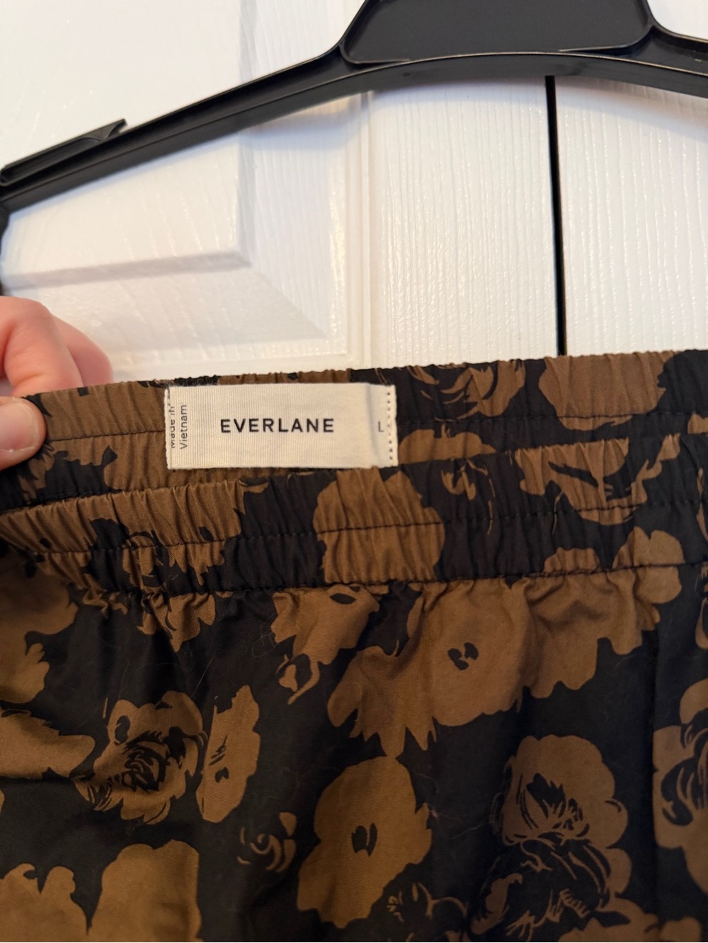 Everlane Black and Brown Floral Maxi Skirt - Picture 3 of 7